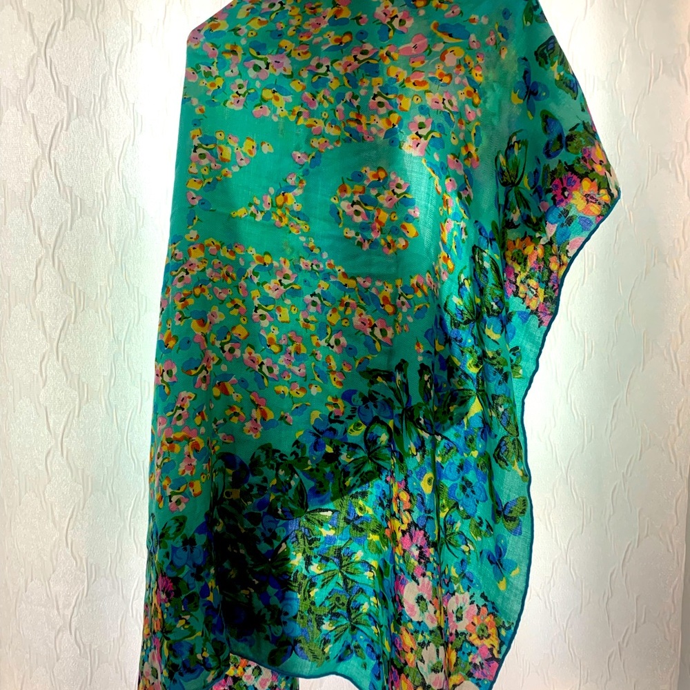 Kenzo cashmere silk blend wrap. Beautiful floral details.